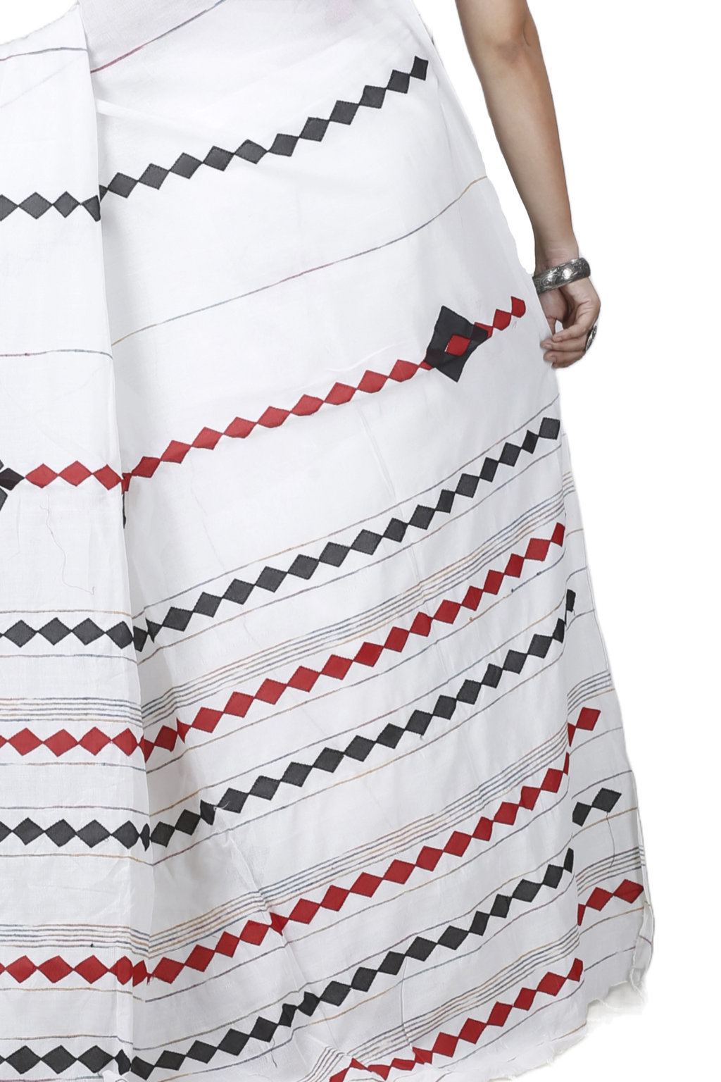 White Pure Cotton Tika Applique Saree (1245)